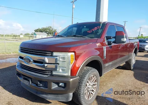 2017 Ford F-250 King Ranch из США, поврежденный, VIN 1FT7W2BT8HEB48170
